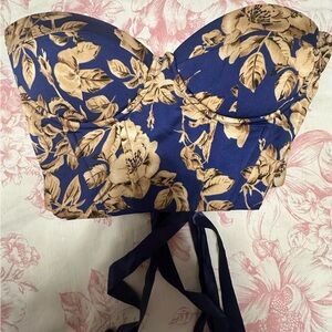 SHEIN Blue and Tan Floral Crop Top